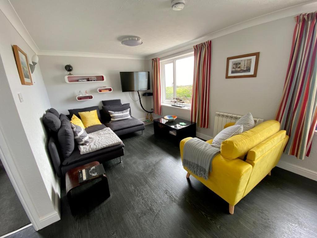 The Old Dairy, Land'S End, Sennen Apartment Bagian luar foto
